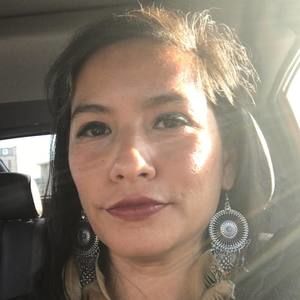 Meet your Posher, Yesenia